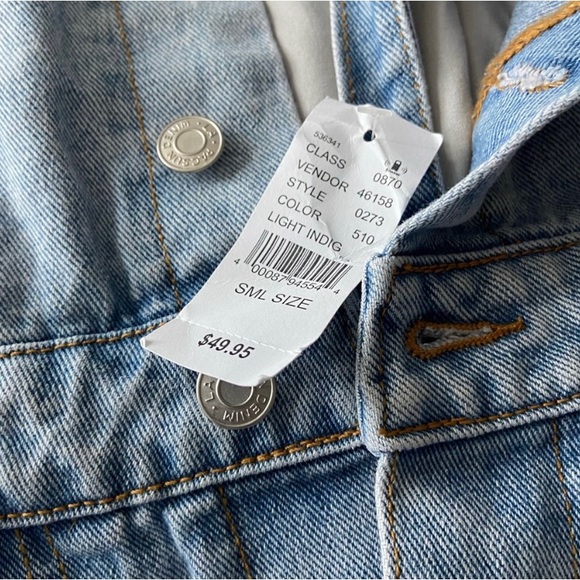 PacSun - Picture 3 of 6